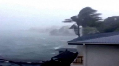  Siêu bão Haiyan mạnh nhất lịch sử đổi hướng ra Bắc Trung Bộ