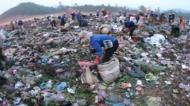  Ô nhiễm môi trường trong xử lý chất thải rắn sinh hoạt diễn ra rất phức tạp