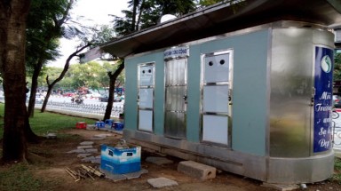  Nhà vệ sinh "dát vàng": Vi phạm thủ tục đầu tư