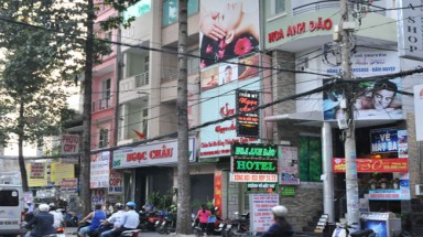  Bát nháo như ... cơ sở phẫu thuật thẩm mỹ