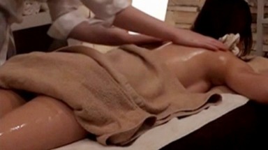  Massage yoni hút các quý bà