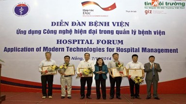  Diễn đàn bệnh viện "Ứng dụng công nghệ hiện đại trong quản lý bệnh viện"