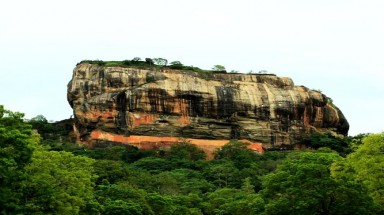  Ấn tượng cung điện đá khổng lồ ở Sri Lanka