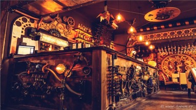  Quán bar độc đáo như trong phim viễn tưởng ở Romania