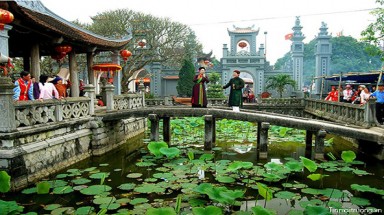   Thời tiết ngày 6 tháng 11:Trung bộ mưa to, đề phòng tố lốc và gió giật mạnh