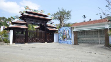   Dừng tháo dỡ biệt thự xây trái phép ở núi Hải Vân