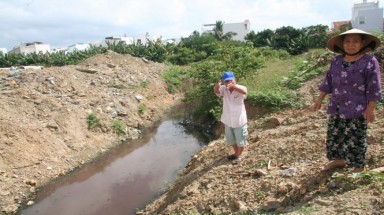  Nha Trang: "Mương máu", "ao máu" gây ô nhiễm khu dân cư