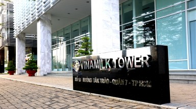  Vinamilk tiếp tục đứng đầu Bảng xếp hạng Doanh nghiệp niêm yết uy tín năm 2016