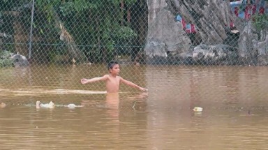  Hai đoàn công tác trực tiếp ứng phó với mưa lũ tại các tỉnh Trung Bộ 