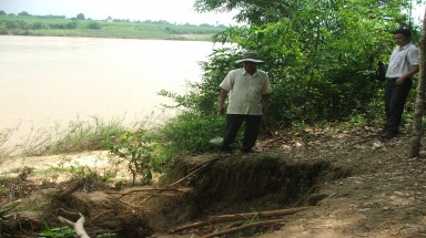  Ảnh hưởng biến đổi khí hậu: Cần sớm di dời các hộ dân ở ấp Đất Biển - Cà Mau