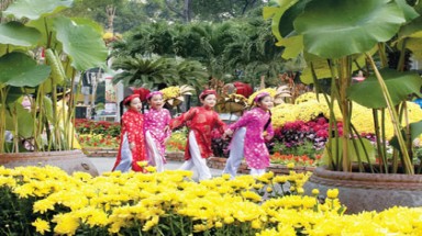  Đường Nguyễn Huệ chuyển thành phố đi bộ từ 28 Tết