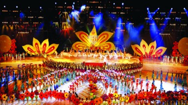 Phố hoa Đà Lạt, đại ngàn Tây Nguyên vẫy gọi khách gần xa