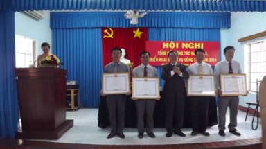  Trung tâm Khí tượng Thủy văn tỉnh Ninh Thuận đẩy mạnh công tác thi đua