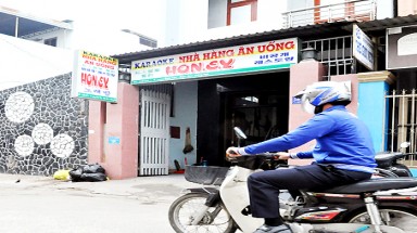  Mất ngủ vì karaoke