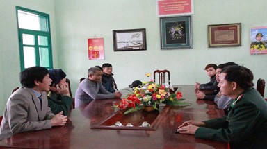 Cứu hộ 6 thuyền viên trên tàu chở than bị chìm