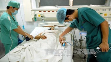  Điều trực thăng cứu người bị sinh vật lạ tấn công