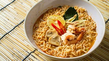 Mì ăn liền có thể gây ra bệnh tim và tiểu đường