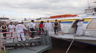  Tàu cánh ngầm tái xuất