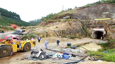  Gặp sự cố là đổ thừa trời, đất