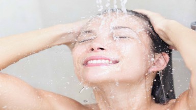  Các thói quen xấu khi tắm