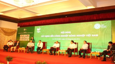  Thủ tướng Nguyễn Xuân Phúc chủ trì “Hội nghị xây dựng nền công nghiệp nông nghiệp Việt Nam”