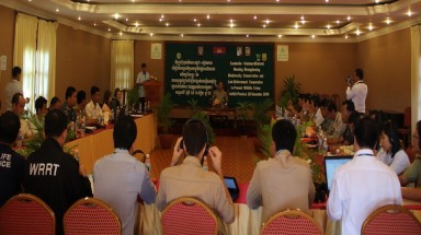  Hợp tác ngăn chặn buôn bán động vật hoang dã trái phép
