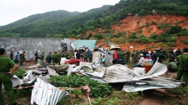  Nha Trang:Tang thương dưới chân núi Đá Hang - Vì đâu nên nỗi?